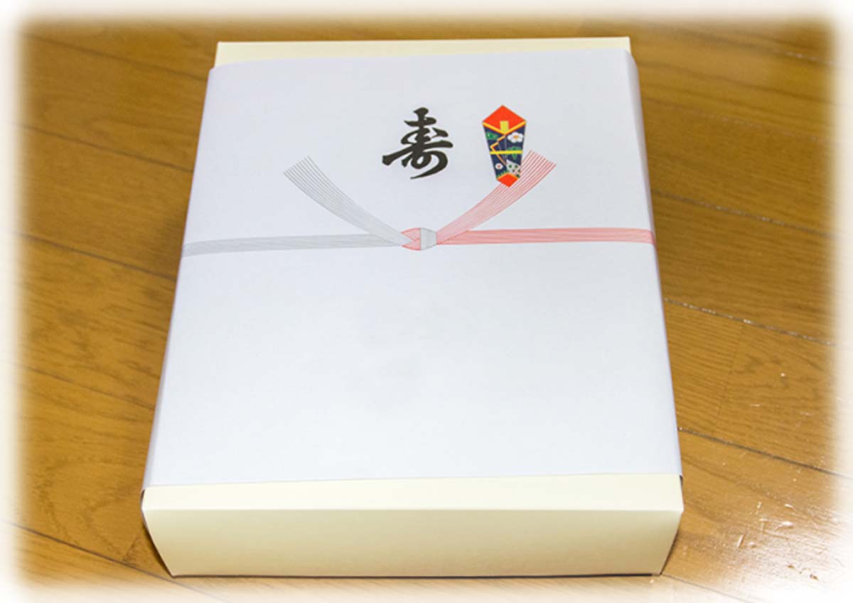 結婚祝いのお返しでのしはなしでいい?必要なら御礼や寿・内祝のどれ? ナイス ウェディング&セレモニー 結婚祝いのお返しでのしはなしでいい?必要なら御礼や寿・内祝のどれ? ナイス ウェディング&セレモニー